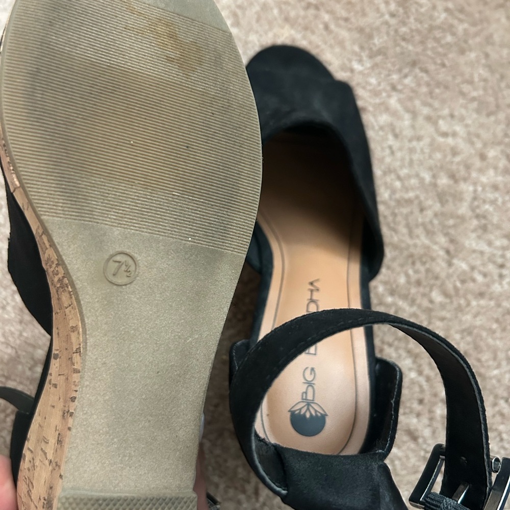 Big Buddha Black Wedge Sandals - Picture 5 of 5